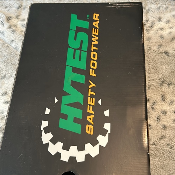 New steel toed shoes - Picture 5 of 5